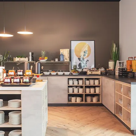 Acora Augsburg Living The City - 3* Neusass